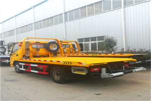 辉县附近拖车救援搭电