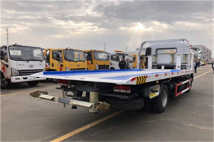 辉县汽车救援补胎