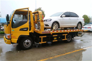 辉县附近拖车救援24小时服务热线